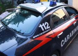 Omicidio-suicidio a Modena, padre avvelena moglie malata e figlio disabile e si toglie la vita, ritrovati i 3 cadaveri in un appartamento