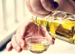 Olio extravergine d'oliva, difende cuore e cervello: tutte le proprietà