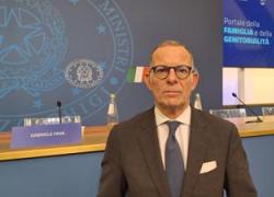 Fava: "Portale famiglia e genitorialit&agrave; emblema di welfare generativo"