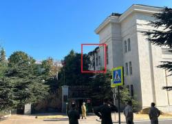 Ucraina, raid di Kiev in Crimea colpisce quartier generale della flotta del Mar Nero. Mosca: "Contro di noi usate armi chimiche"