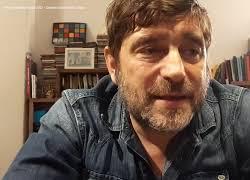 Morte Libero De Rienzo, trovata bustina di polvere bianca: "Crack o eroina"