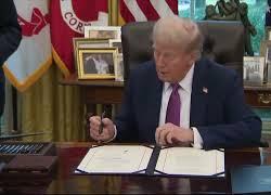 Trump firma ordine esecutivo per cambiare nome al Pentagono, ora è il Dipartimento di Guerra
