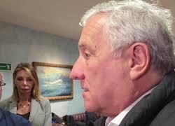 Tajani accoglie studenti di Gaza a Ciampino: Obiettivo è formare futura classe dirigente palestinese