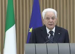 Mattarella: Da Russia aberrante volont&agrave; di ridefinire i confini con la forza