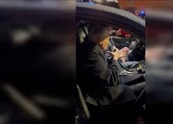 Gli auguri del Cardinal Zuppi alle volanti della Polizia bolognese nella notte di Natale