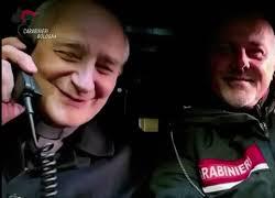 Il Cardinal Zuppi scherza via radio nell'auto dei Carabinieri: C'&egrave; assembramento pastori a Betlemme