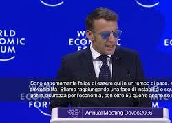 Macron: Europa difenda multilateralismo, il mondo va verso la legge del pi&ugrave; forte