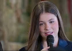 La studentessa a Liliana Segre: Ad Auschwitz mi hanno colpito le trecce tagliate alle ragazze