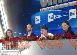 Tredici Pietro imita la mamma: "Sei stato bravissimo, il mio bimbo"