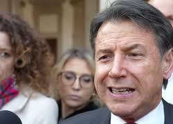 Taglio accise, Conte: Decretino carburanti &egrave; presa in giro per rassicurare chi va a votare