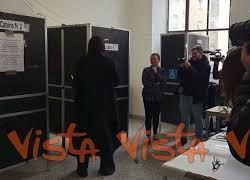 Elly Schlein vota per il Referendum sulla giustizia