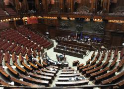 Milleproroghe, decreto approvato alla Camera, le norme previste: dallo stop alle multe per i "no vax" alla rottamazione delle cartelle fiscali