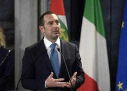 Spadafora: 'Stadi senza pubblico per questa stagione'. E sul governo: 'Unica via è il voto'