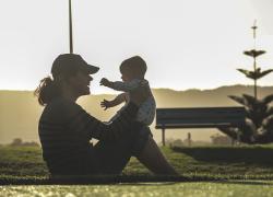 Coronavirus, passeggiate genitori-figli: Lombardia contro il Viminale