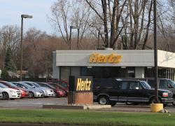 Hertz dichiara bancarotta in Usa e Canada: 'Impatto del Covid-19 drammatico'