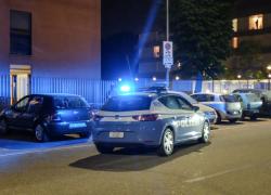 Milano, il ragazzo di 16 anni disabile "ammanettato, violentato e picchiato con un bastone" dal 44enne e dal 14enne per un debito di 90 euro