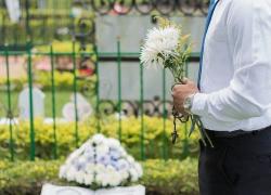 Floyd, in migliaia a Minneapolis per la commemorazione funebre