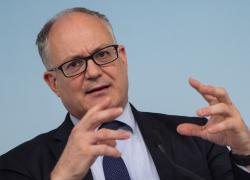 Dl agosto, Gualtieri: 'Inizia la risalita, rimbalzo nel terzo trimestre. Rate tasse sospese'