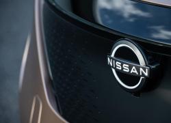 Russia, Nissan lascia il Paese a causa della sanzioni imposte al Cremlino e vende il suo business a Mosca per un euro