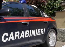 Autogrill A22, turista tedesco sosta e gli rubano 5 mln € in gioielli e pietre preziose: arrestato un ladro, caccia ai complici
