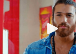 Can Yaman torna in Italia: ecco quando e dove. L'annuncio: a Roma...
