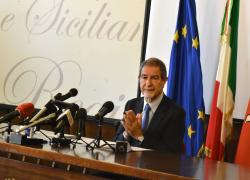 Migranti, Musumeci: 'Roma vuole un campo di concentramento'