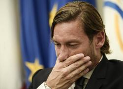 Ultime notizie flash di gossip oggi 20 ottobre 2022: Blasi-Totti, Hunziker-Trussardi, Gf Vip news