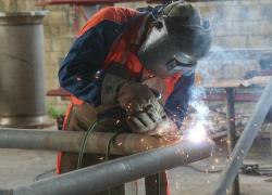 Pil, Istat rivede stime al ribasso: calo del 12,8% nel secondo trimestre
