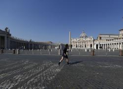 Vaticano, caso Becciu: la verità nascosta di monsignor Perlasca
