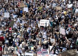 Proteste Usa, Trump difende 17enne: "Ha ucciso per difendersi"