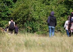 Migliaia di migranti in fuga dopo incendio nel campo di Lesbo