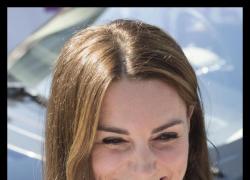 Kate Middleton avvistata in un negozio con William, ecco quando parlerà della sua malattia 
