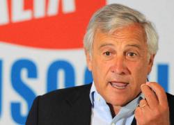 Tajani si difende su figli e famiglia: "Frase interpretata male"