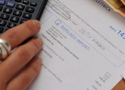 Rapporto Assoutenti sul consumo degli elettrodomestici, +14% sulla spesa. Frigo e condizionatore i più cari