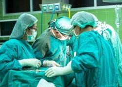 Coronavirus, Francia: 'Parigi zona super rossa'. Macron: 'Crisi impone cooperazione'