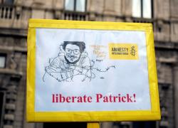 Patrick Zaki resta in carcere altri 45 giorni