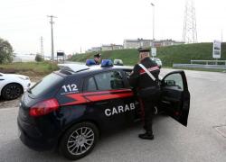 Ferrara, cede cocaina a una 16enne e la violenta: arrestato un 25enne