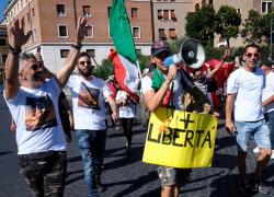 Coronavirus, manifestazione NoMask a Roma, rilasciato manifestante: 'La multa non la pago'