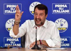 Caso Gregoretti, Salvini: 'Vado sereno a Catania e ho pure tirato fuori il vestito bello'