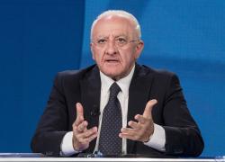 Coronavirus, De Luca: 'Coprifuoco alle 22 dal weekend di Halloween'