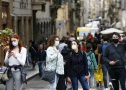 Coronavirus, immunità di gregge bocciata da 80 esperti: 'Non arresta il virus'