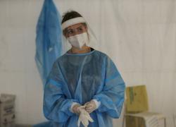 Coronavirus, contagiato due volte: la seconda è più grave