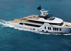 Scheherazade, il lussuoso yacht ormeggiato a Marina di Carrara: è di Putin? Il comandante smentisce l'ipotesi 