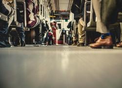 Nuovo Dpcm, caos su tema trasporto pubblico. Studio: 'Se capienza viene ridotta, a piedi in 275mila'