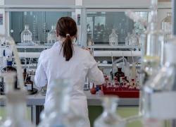Coronavirus, Catena: 'In terapia intensiva più giovani e meno gravi'