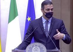 Spagna, stop alle mascherine all'aperto, Sánchez: "Questo sarà l'ultimo fine settimana"