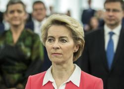Coronavirus, Von Der Leyen: 'Non ripetere errori dell'estate, Paesi pronti alle vaccinazioni'