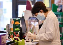 Napoli, mancano bombole di ossigeno: l'allarme dei farmacisti: 'Persone disperate'