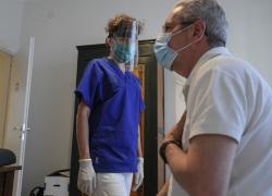 Roma, medico fa ricorso al Tar: 'Il Dpcm non protegge la salute, fa solo gravissimi danni economici'