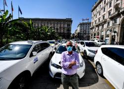 Sciopero taxi 6 novembre: 'Non abbiamo nemmeno i soldi per il carburante'